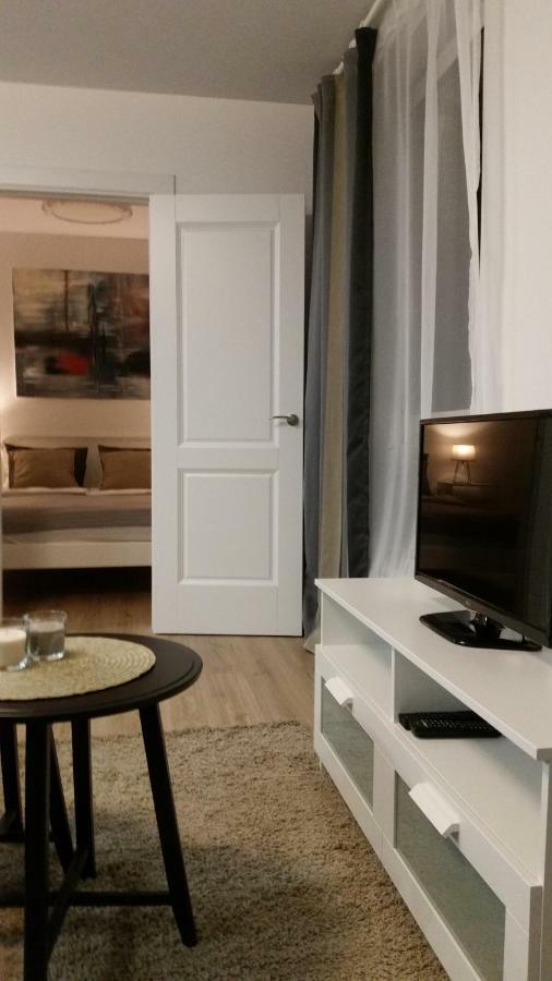 Elegant Apartment Close To The Old Town Vilnius Bagian luar foto